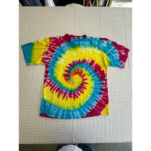 Tie Dye shirt Multi Color size Lg Swirl Print Reggae Festival Shirt 21.5X28